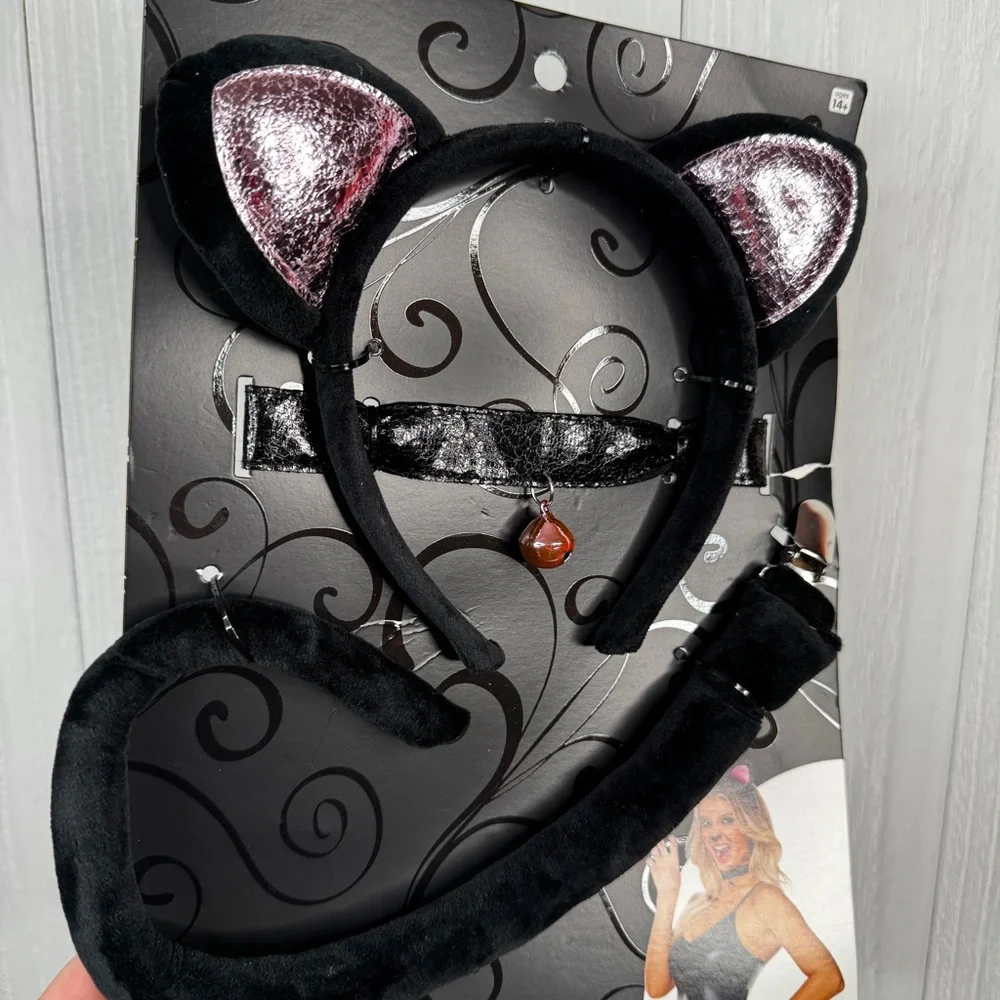 Spirit Halloween Cat Kit - Picture 3 of 4